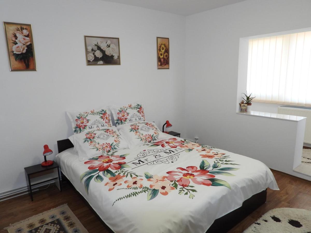 Simoliv Home Otopeni Exterior foto